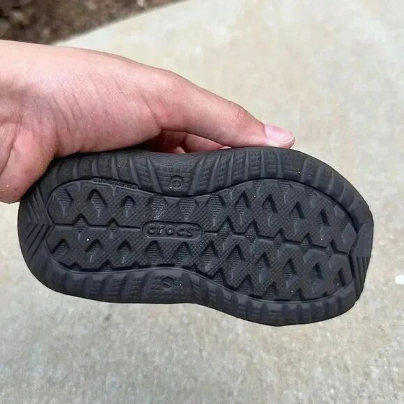 Crocs Kid’s Swiftwater River Walking Sandals - Picture 10 of 14